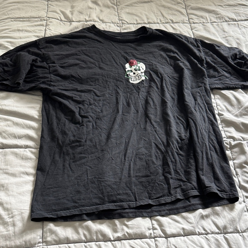 Vans Black Short-Sleeve Tee with Skull and Rose Chest Graphic